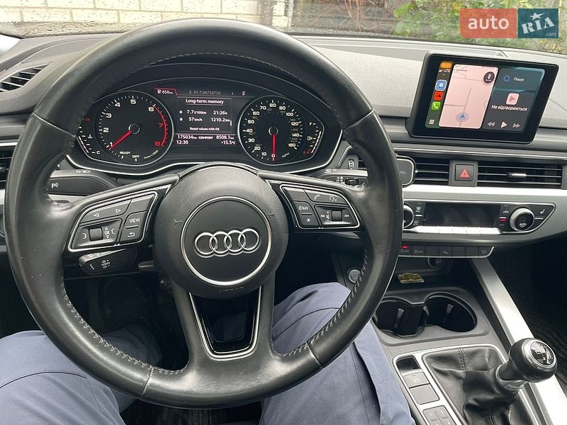 Седан Audi A4 2017 в Києві