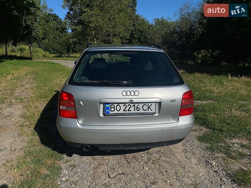 Универсал Audi A4 1998 в Звягеле