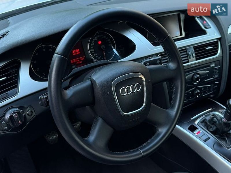 Седан Audi A4 2008 в Львові