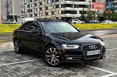 Седан Audi A4 2013 в Киеве
