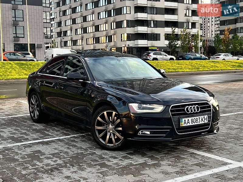 Седан Audi A4 2013 в Киеве