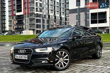 Седан Audi A4 2013 в Киеве