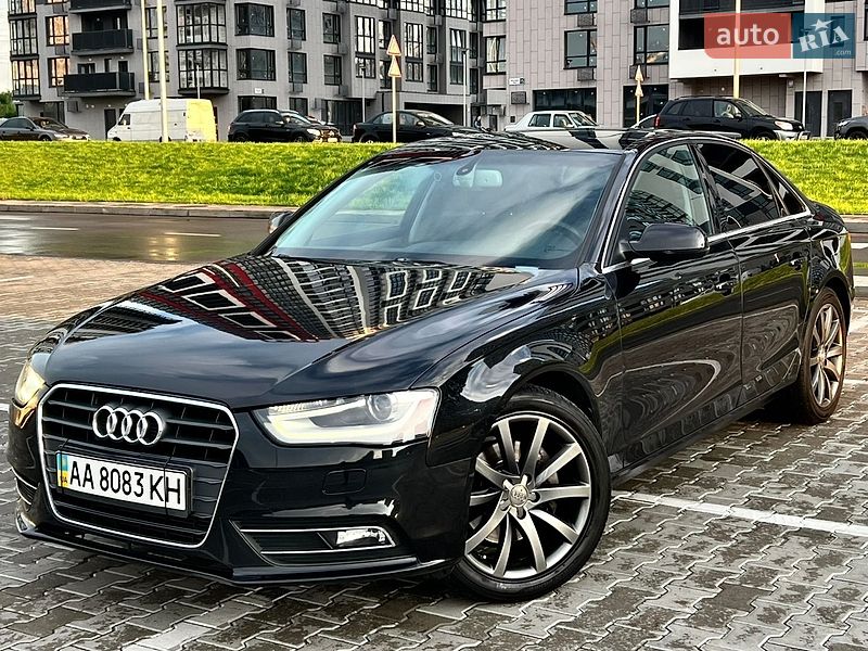 Седан Audi A4 2013 в Киеве