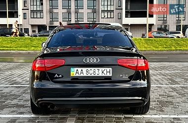 Седан Audi A4 2013 в Киеве