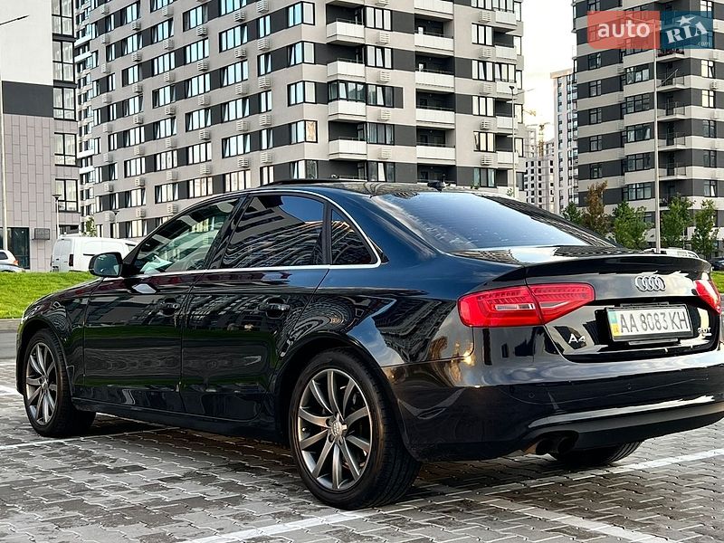 Седан Audi A4 2013 в Киеве