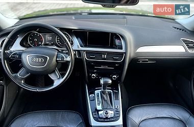 Седан Audi A4 2013 в Киеве
