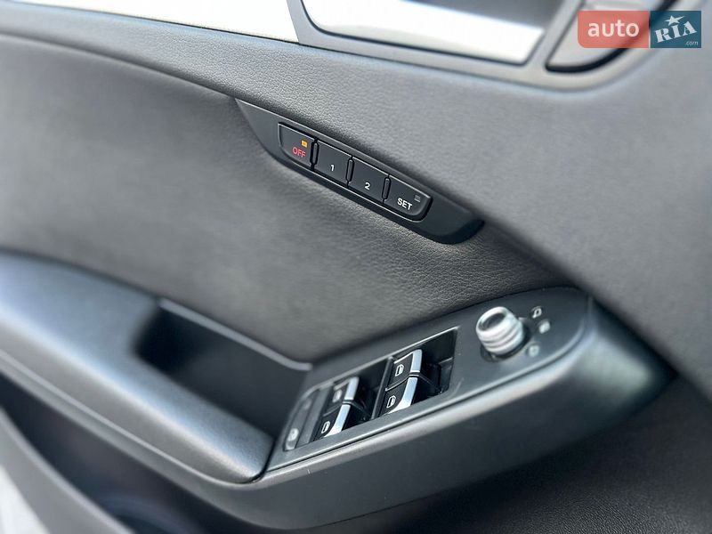 Седан Audi A4 2013 в Киеве