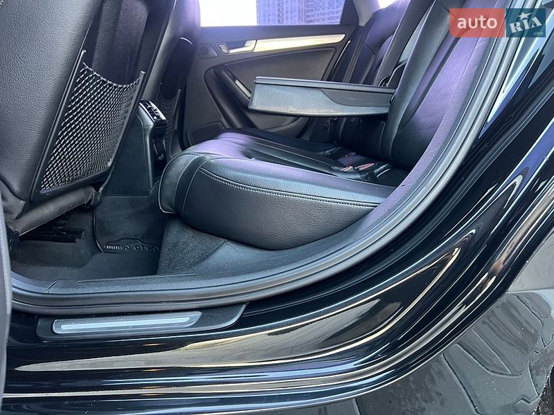 Седан Audi A4 2013 в Киеве