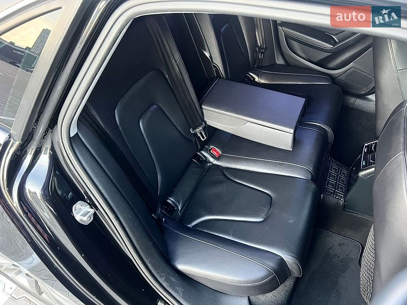 Седан Audi A4 2013 в Києві фото 41 Седан Audi A4 2013 в Києві