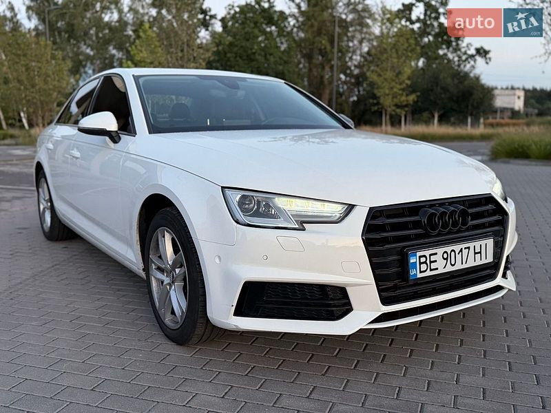 Седан Audi A4 2016 в Киеве