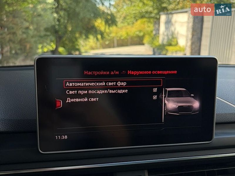 Седан Audi A4 2017 в Ужгороде