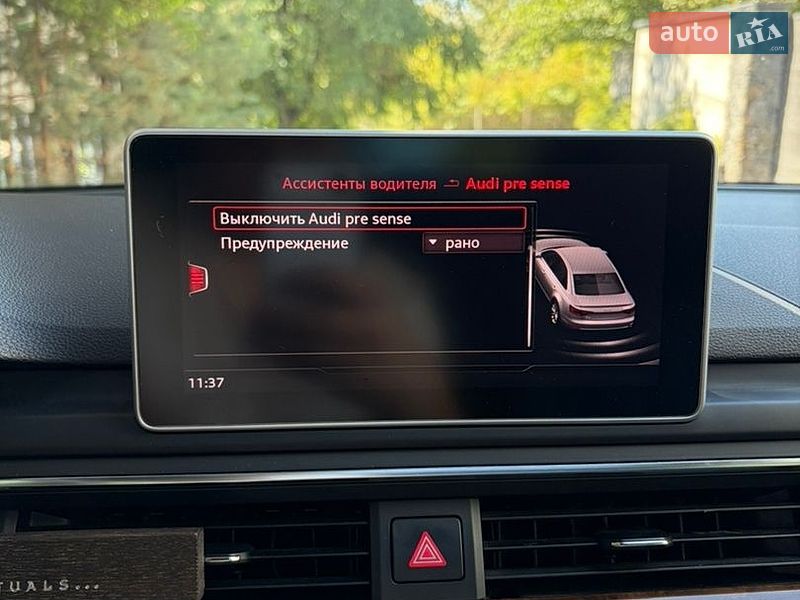 Седан Audi A4 2017 в Ужгороде