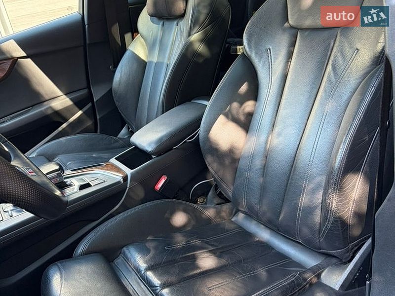 Седан Audi A4 2017 в Ужгороде