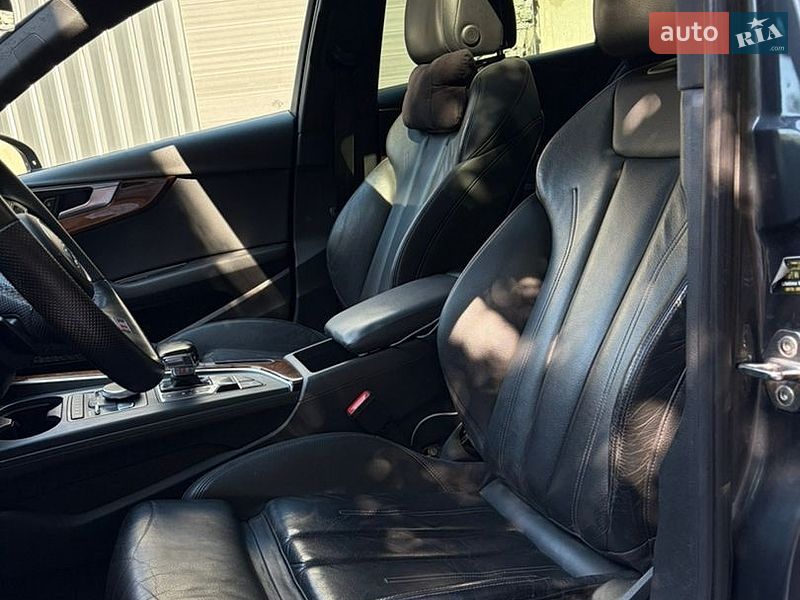 Седан Audi A4 2017 в Ужгороде