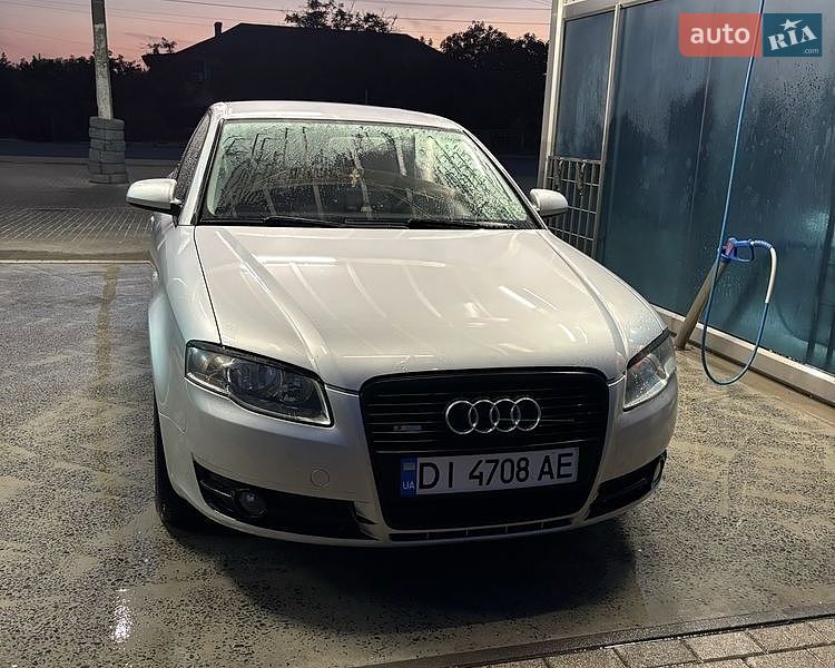 Седан Audi A4 2005 в Сарнах