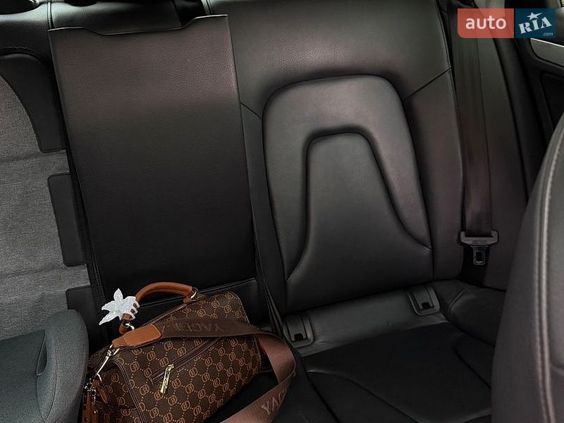 Седан Audi A4 2015 в Одесі