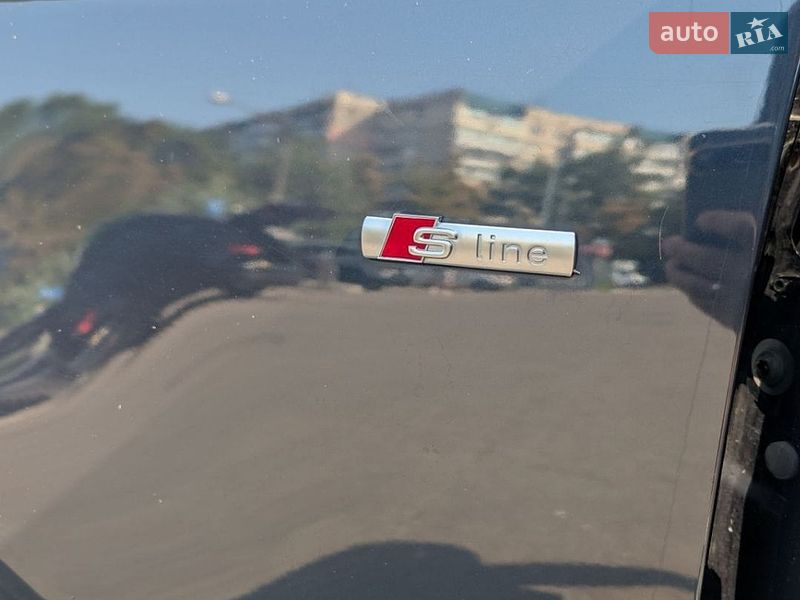 Седан Audi A4 2015 в Киеве
