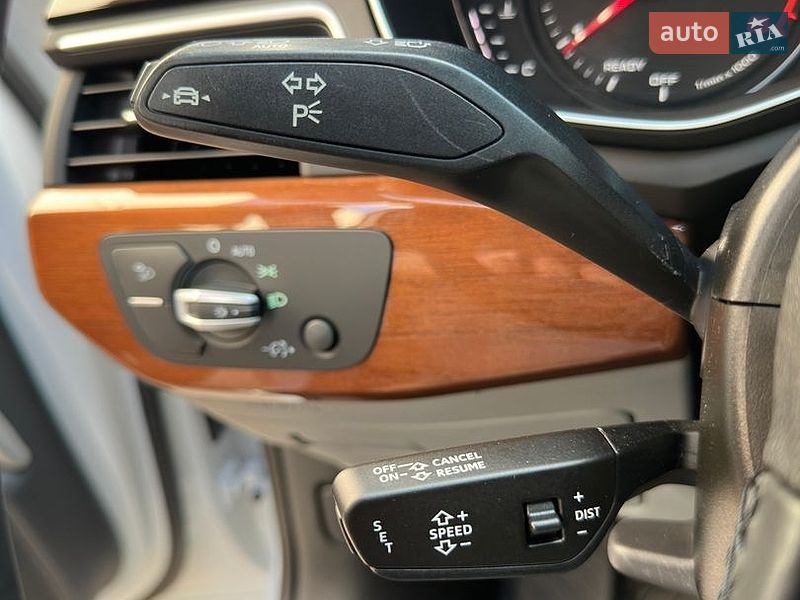 Седан Audi A4 2023 в Киеве