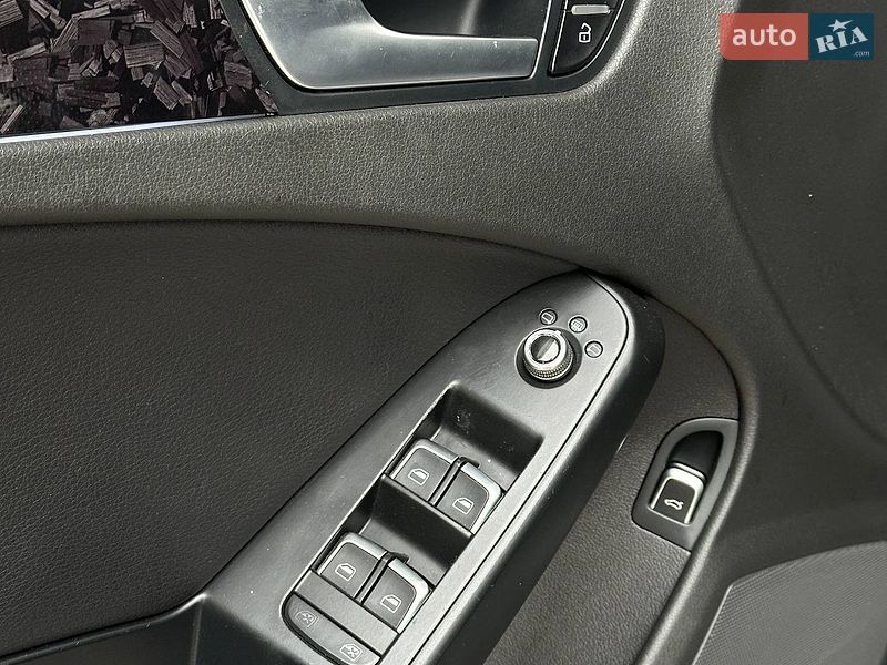 Седан Audi A4 2013 в Дніпрі