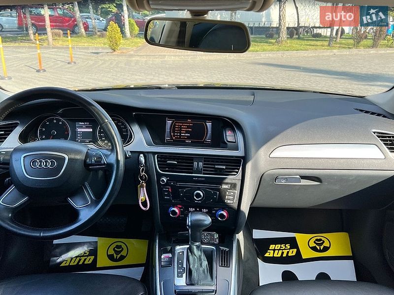 Седан Audi A4 2014 в Львове