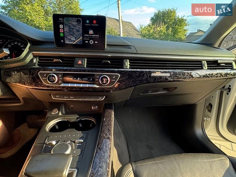Седан Audi A4 2019 в Черновцах