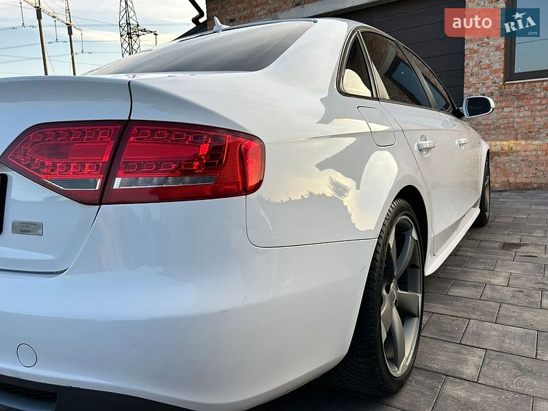 Седан Audi A4 2010 в Рівному