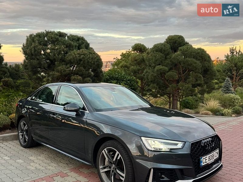 Седан Audi A4 2016 в Черновцах