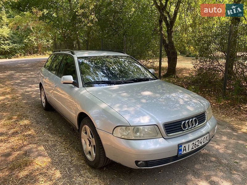 Универсал Audi A4 2000 в Буче