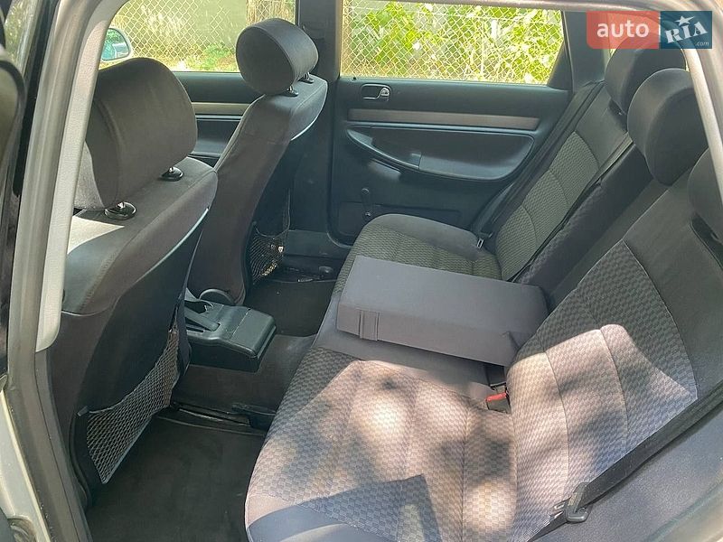 Универсал Audi A4 2000 в Буче