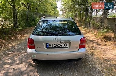 Универсал Audi A4 2000 в Буче