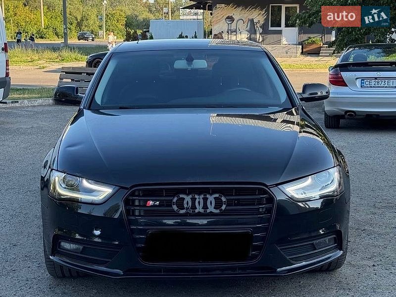 Седан Audi A4 2013 в Полтаві