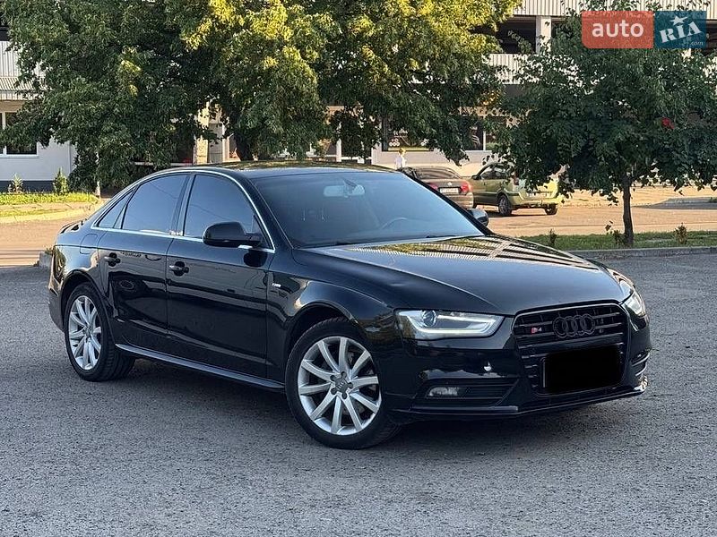 Седан Audi A4 2013 в Полтаві