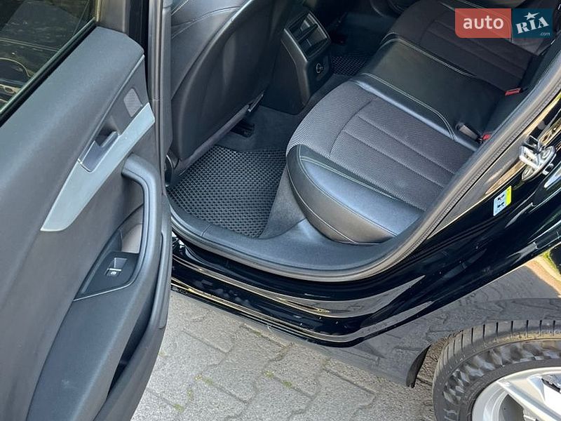 Универсал Audi A4 2017 в Черновцах