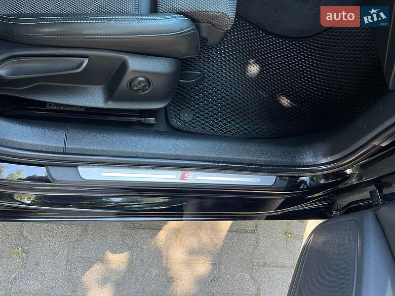 Универсал Audi A4 2017 в Черновцах