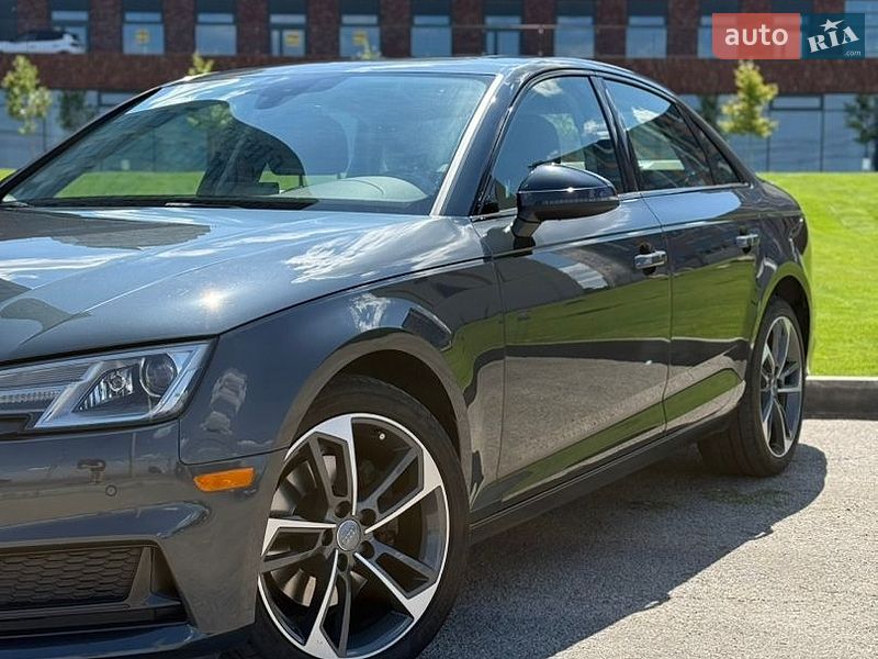 Седан Audi A4 2019 в Днепре