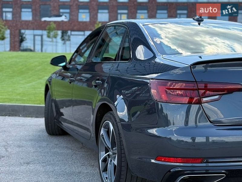 Седан Audi A4 2019 в Днепре