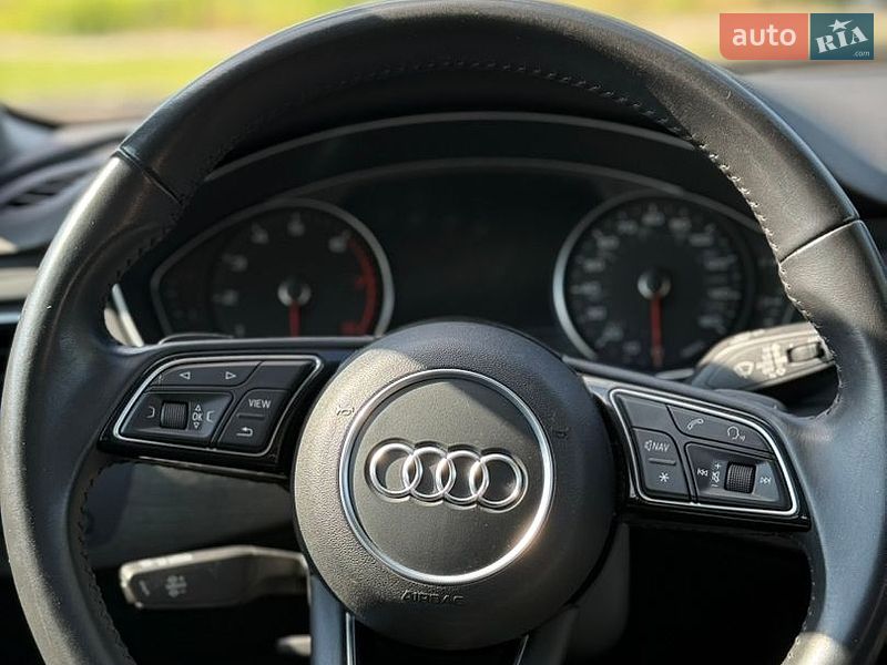 Седан Audi A4 2019 в Днепре