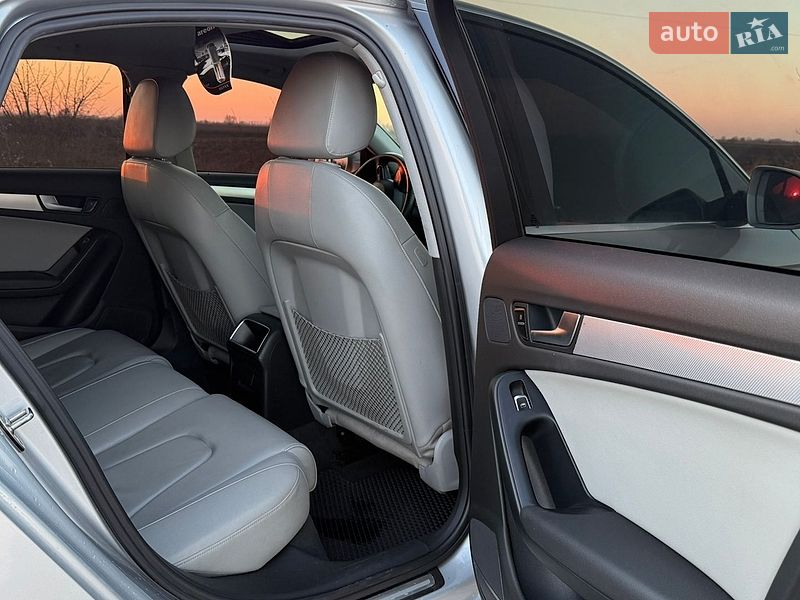 Седан Audi A4 2012 в Броварах
