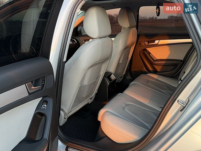 Седан Audi A4 2012 в Броварах