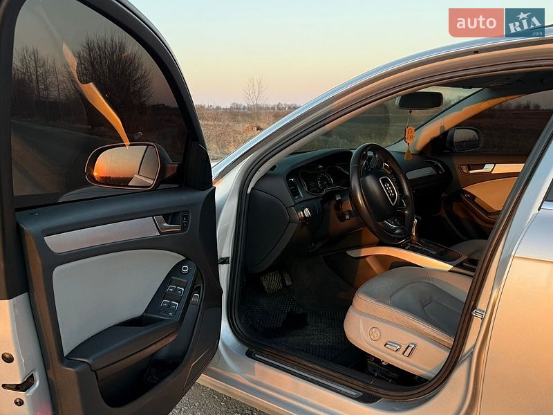 Седан Audi A4 2012 в Броварах
