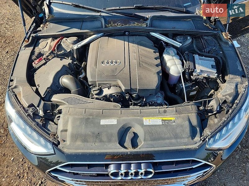 Седан Audi A4 2021 в Львове