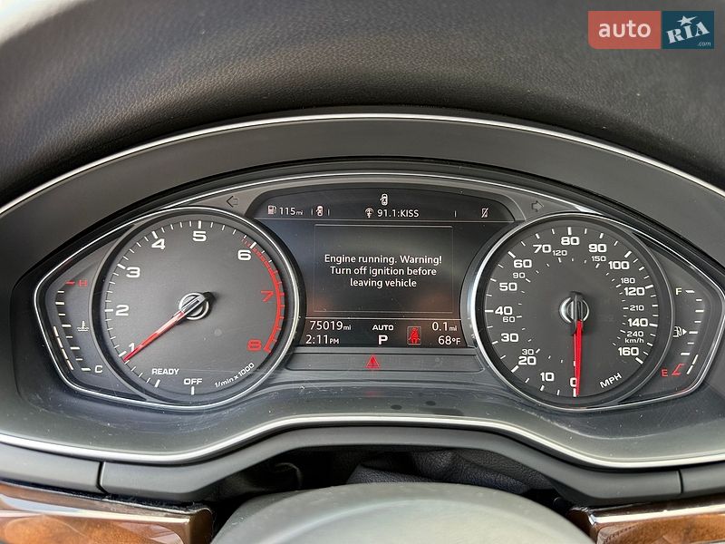 Седан Audi A4 2019 в Львові
