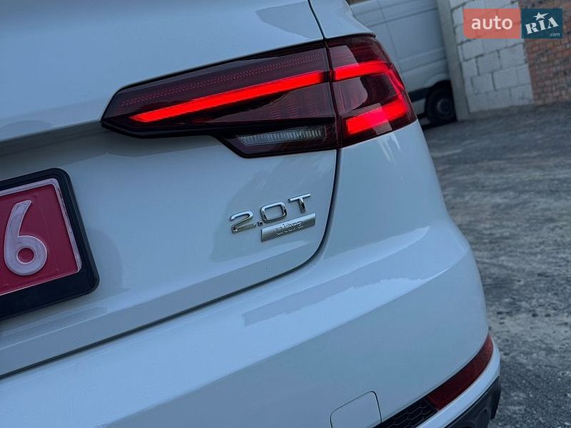 Седан Audi A4 2018 в Хмельницком