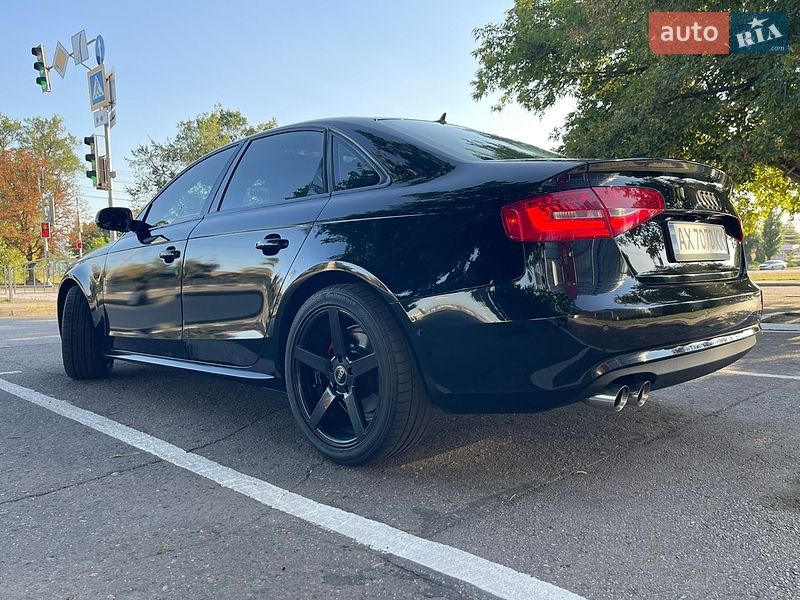 Седан Audi A4 2013 в Харкові
