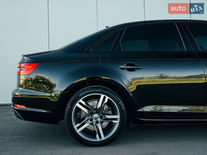 Седан Audi A4 2016 в Харкові