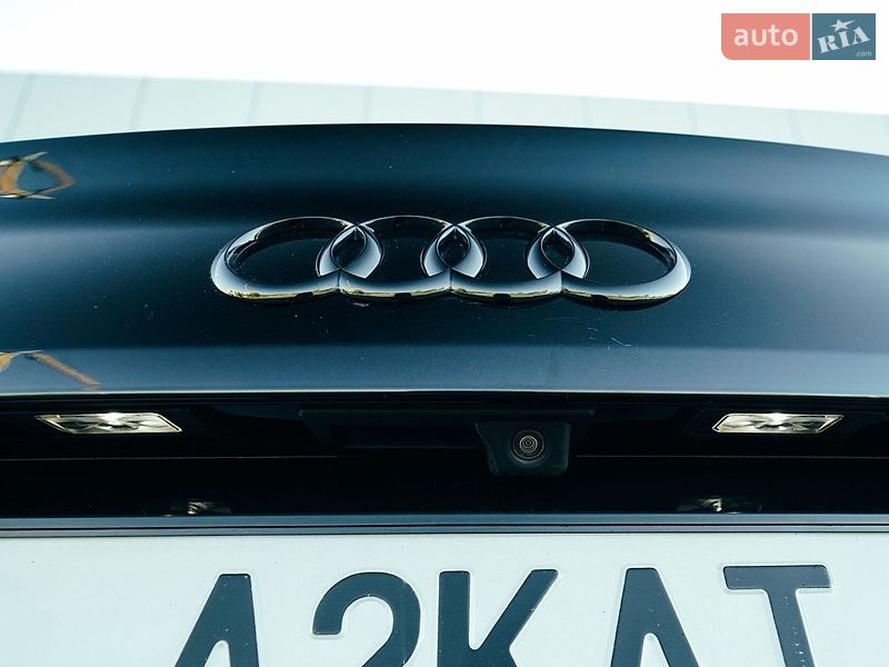 Седан Audi A4 2016 в Харкові