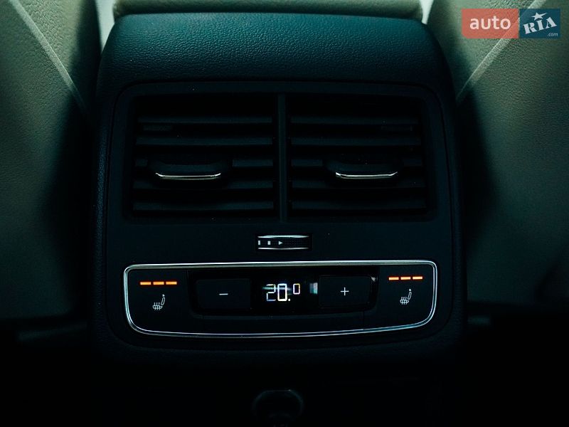 Седан Audi A4 2016 в Харкові