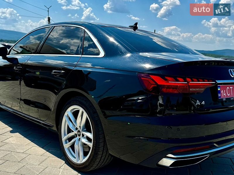 Седан Audi A4 2022 в Трускавце
