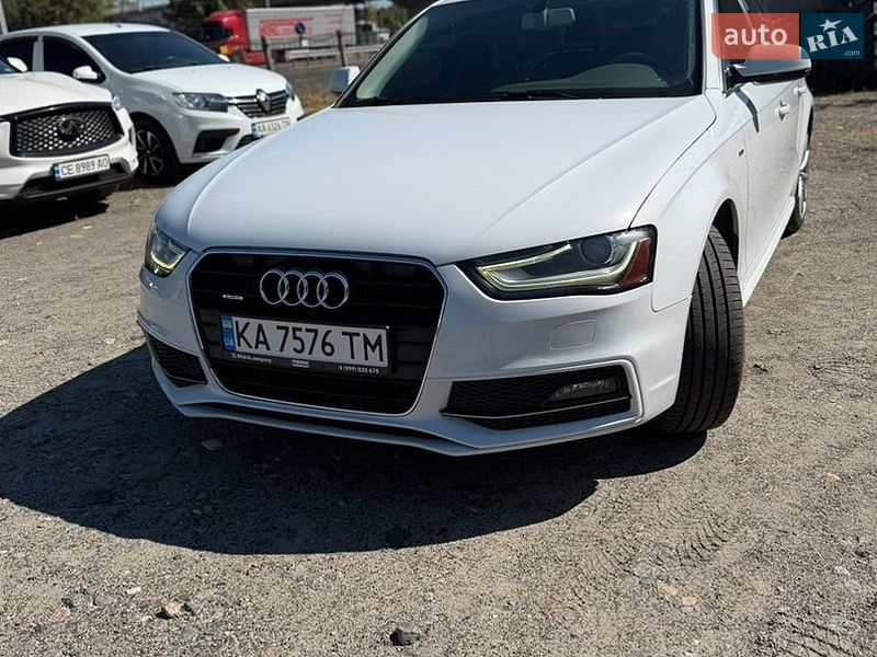 Седан Audi A4 2015 в Киеве