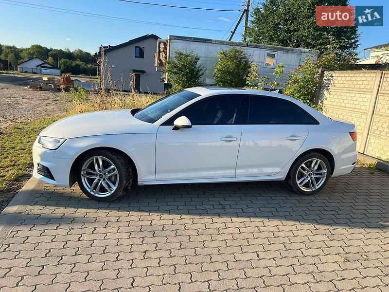 Седан Audi A4 2017 в Болехове